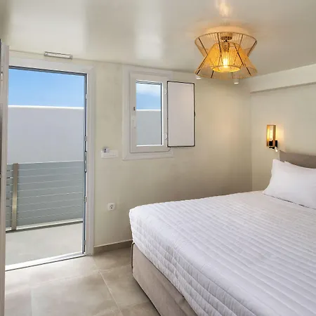 Hillside Elegance Fira (Santorini)