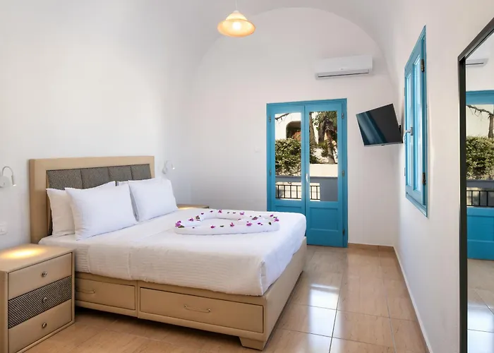 Hillside Elegance Daire Fira (Santorini)